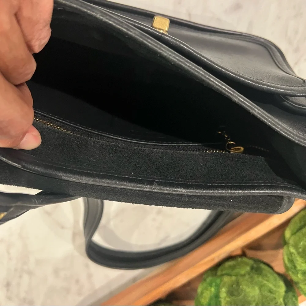 Coach Black Leather Women's purse. Excellent condition. No rips, tears. - Picture 10 of 10